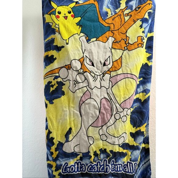 vintage Pokémon "Gotta Catch 'Em All" beach towel featuring Pikachu, Charizard, - Picture 2 of 3